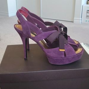 Louis Vuitton hug me sandal